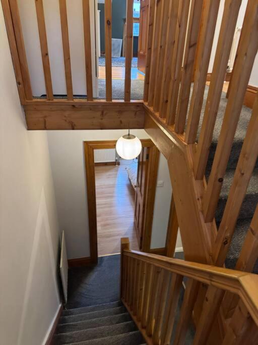 Stylish, Spacious And Central 4 Bedroom House Белфаст Екстер'єр фото